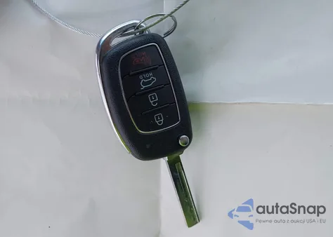 2017 Hyundai Santa Fe Sport 2.4L из США, поврежденный, VIN 5XYZT3LB6HG393666